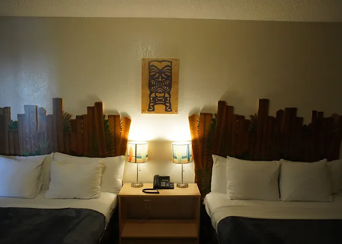 Huntington Surf Inn